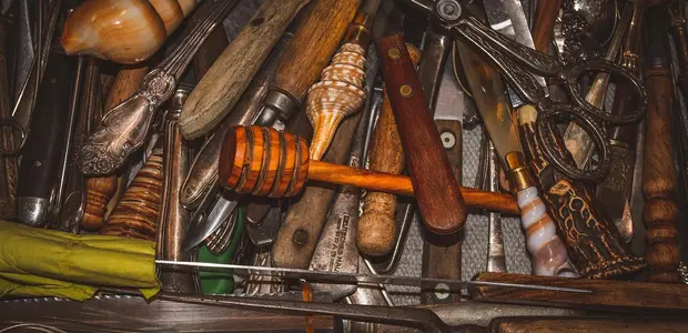 Šuflíky, kde bolo „všetko“