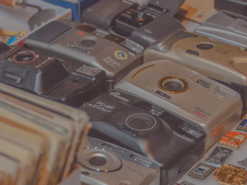 Prečo majú rozmazané fotky z detstva väčšiu cenu než stovky selfies?